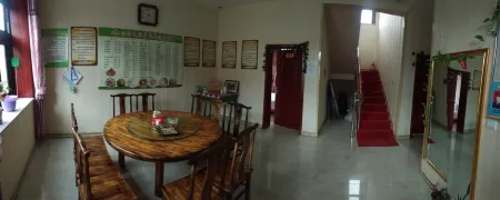 Jingyuan Jinghe Folk Farm Stay Отели рядом с достопримечательностью «Laolongtan»