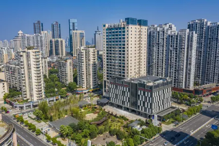 Mehood Lestie Hotel (Nanchang Bayi Square)