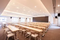 Ibis Hotel (Hebi east railway station store) Hotels in Hebi