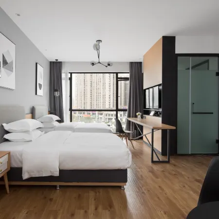Huiyue Design Hotel (Renshou City Wetland Park store)
