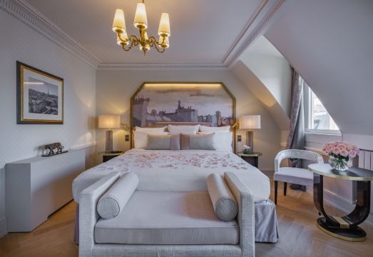 4. 호텔 샹젤리제 ..