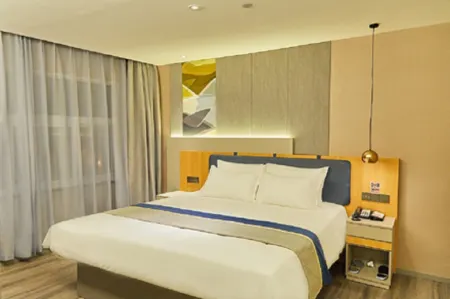 Homeinn Selected Hotel (Shanghai Daning International Plaza Xizang North Road Subway Station)