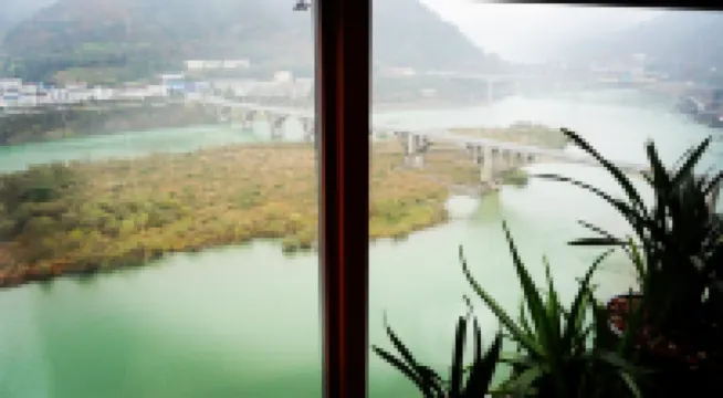 Shiquan Yuejianglou Apartment