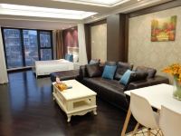 瑞英阁服务式公寓(北京上东8号店) - 格调豪华大床房