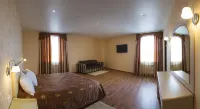 Hotel Crystal