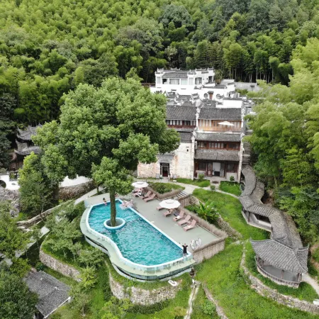 Qingmei Xueshe Shilily Hot Spring Hotel