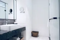 Jato Hotel (Hualong Bubugao)