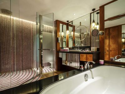 ラグジュアリーキングルーム ソフィテル シンガポール セントーサ リゾート&スパ(ステイケーション可)の写真