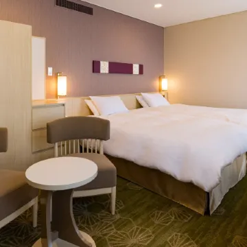 Shinjuku Prince Hotel Отели рядом с достопримечательностью «Железнодорожная станция Тотёмаэ»