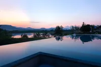 Gaoligong Hidden Springs Wellness Manor (Volcano Park) - Infinity Pools