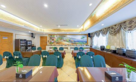 Suitetrails - Vienna Hotel