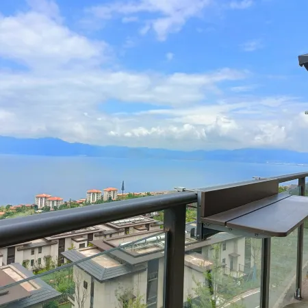 Fuxian Lake Yunhai Guesthouse