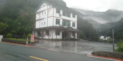 Sanqingshan Taoyuan Inn