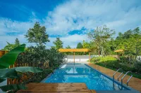 FLoral Hotel · Yixing Shuishi Tingyu Hotel - สระว่ายน้ำส่วนตัว