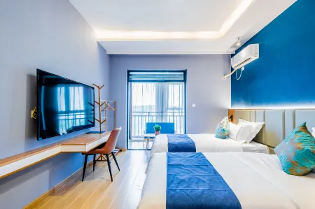 Fullbloom Hotel