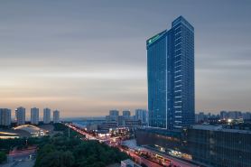Holiday Inn Qinhuangdao Haigang