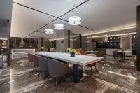 Huahao Hotel (Yucheng Tangcheng Square Branch) - parking