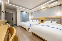 Yixiang Xiaozhu (Wawu Mountain Scenic Area)