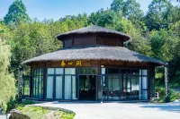 Yangxinyuan Yeshe Hotel - parking