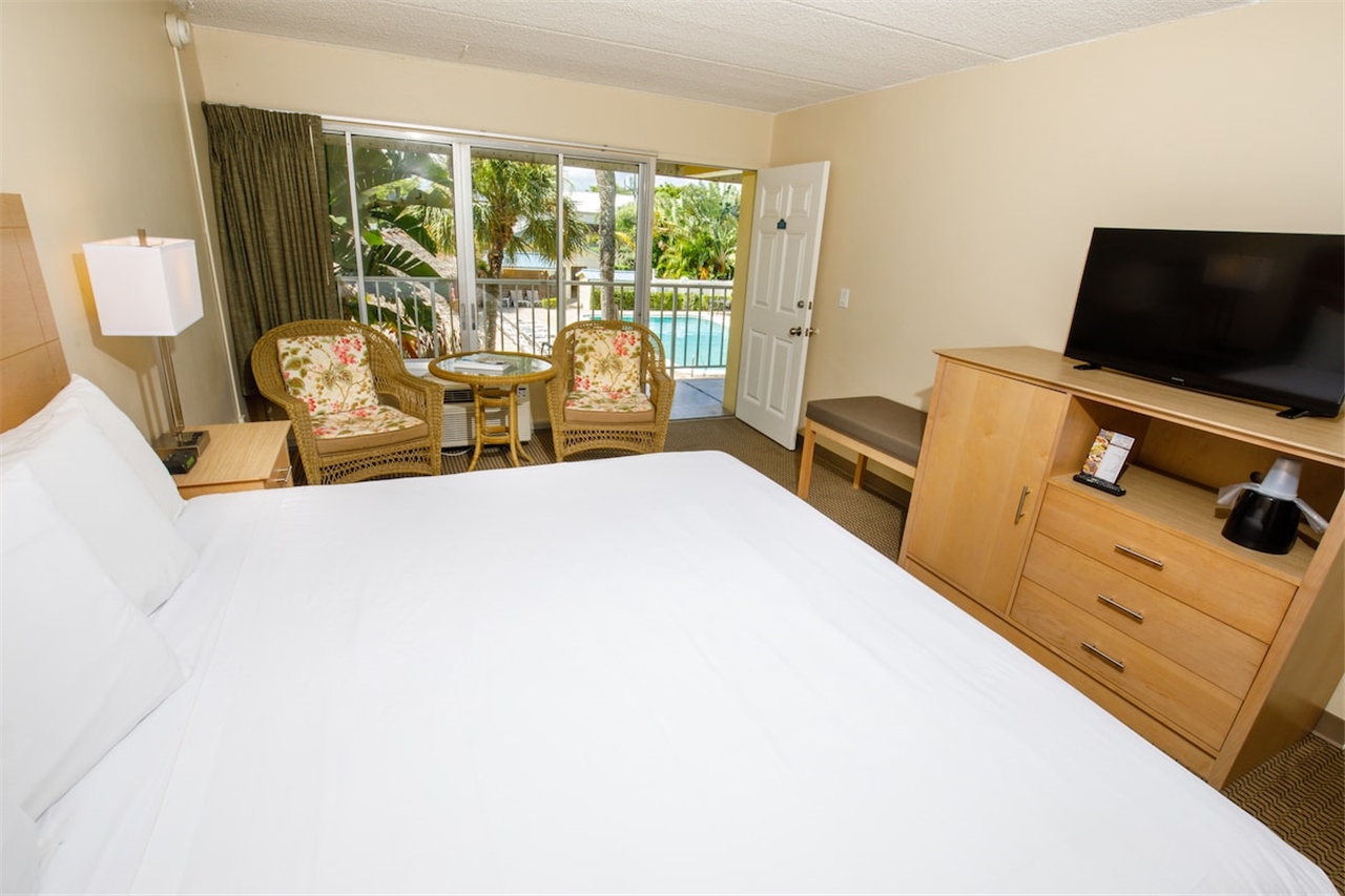 Naples Garden Inn