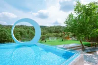 Shanse Manor Light Luxury Holiday Homestay - Infinity Pools