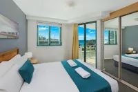 Grand Palais Boolarong Beachside Apartments - balcony