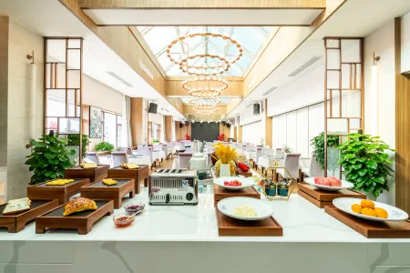 Longnan Jinyang Hotel