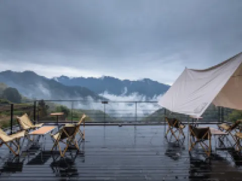 Stray Birds Hotel Hotels in Songyang