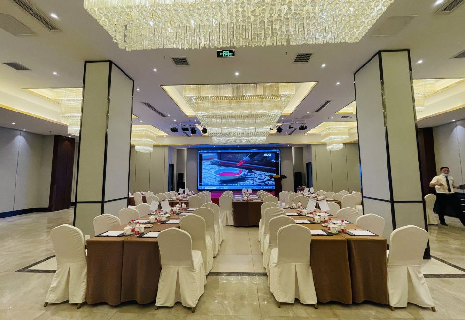 5. 퍼펙트 호텔 (..