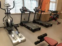 Qionghai Changlong Hotel (Yinhai Zaliang Street) - Gym