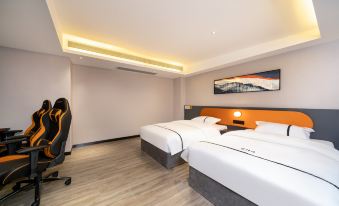 EHA Firefly E-sports Hotel (Wuhan Moore City Wangjiawan Metro Station)