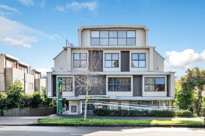 Alexander Inn Hotels in Auckland