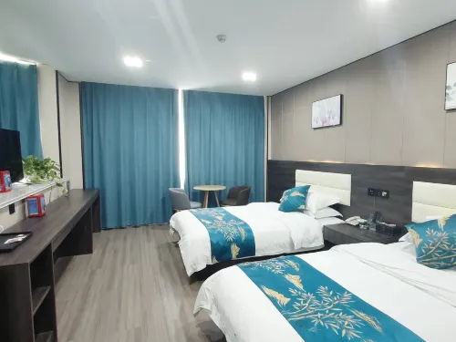 Baiya Hotel (Biyang Sixia Binhu Town Shop) فنادق في بي يانغ
