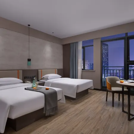 Starry Sky Garden Hotel (Wuhan Sixin International Expo Center)