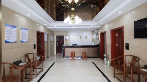 Dexin Business Hotel in Tonggu