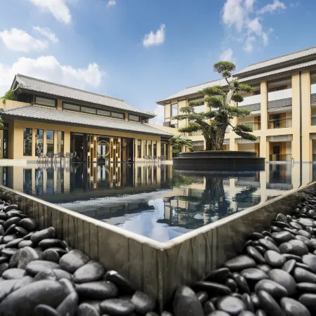 Jianshui Yanqi Lake Hotel