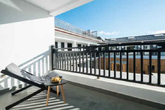 Gemmel Hotel (Lijiang Ancient City)