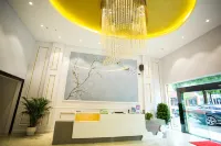 Weiai E-sports Hotel (Ningxiang Emerald Lake International Plaza)