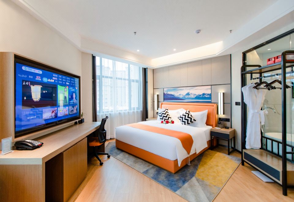 카시 호텔의 깔끔한 객실 전경