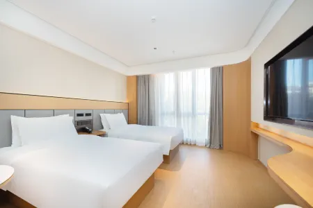 JI Hotel (Shanghai Qiantan Sanlin Subway Station)