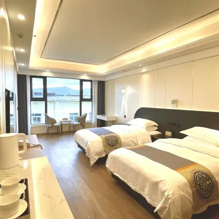 Shiqu Yunduan Zaxika Hotel