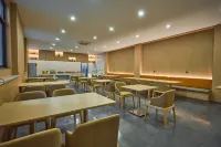 Yiju Hotel (Huizhou Ancient City Branch, Jixian County)