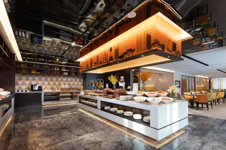 Hampton by Hilton Langfang Отели рядом с достопримечательностью «Unique Dream of Red Mansion»