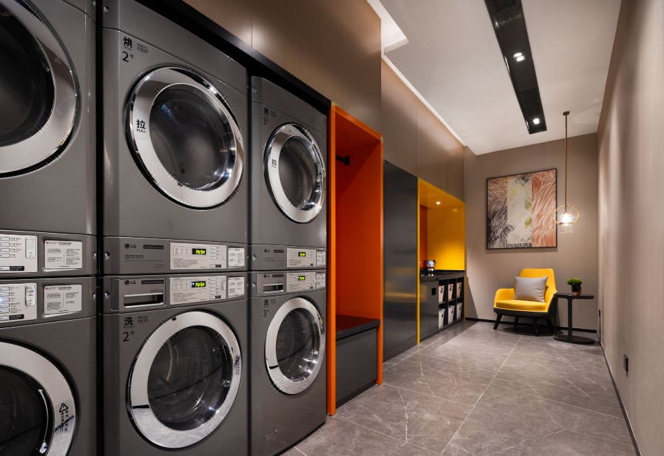 3. 햄튼 바이 힐튼..