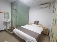 Dongxing Sihai Mingyue Inn Hotels in Dongxing