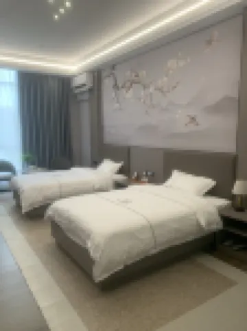 饒平四季アパートメント