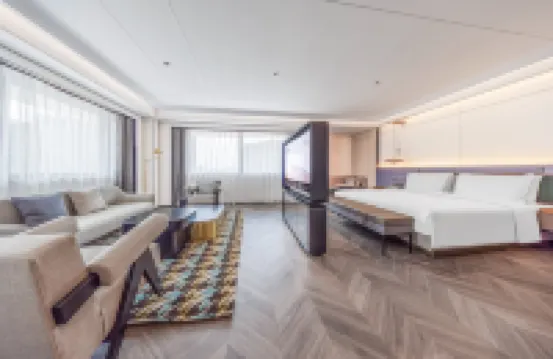 Atour Hotel Shenyang Tiexi Public Square Qigong Street Subway Station