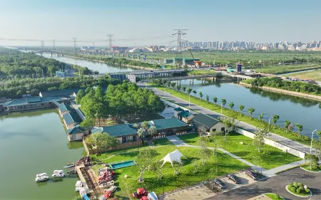 Cixi Heart Bay Resort Отели рядом с достопримечательностью «Ningbo Engineering College»