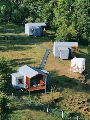 Senyu · Wood House B&B