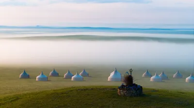 Hulunbuir Yiheula Mongolian Yurt Guesthouse